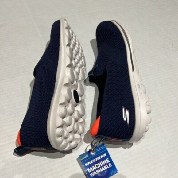 NEW Skechers Go Walk Womens Goga Mat Walking Shoes Sneakers Size 8.5 - Picture 15 of 16